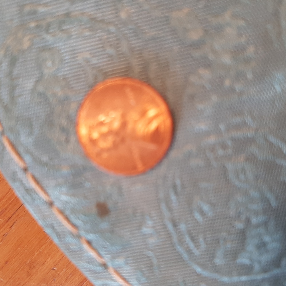 VTG Embossed Teardrop Travel Bag - Picture 10 of 15